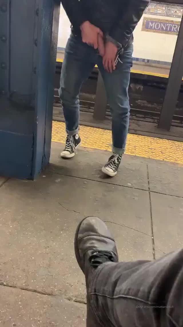 Excuse me, is this the D train?