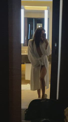 2000s porn arab bathroom erotic mirror muslim onlyfans tease towel clip