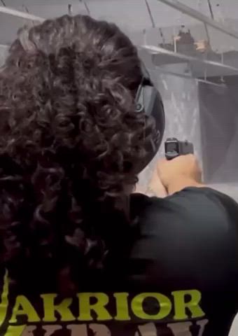 curly hair latina ponytail clip