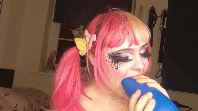 Mixing two of my biggest fetishes. My oral fixation and balloons!?