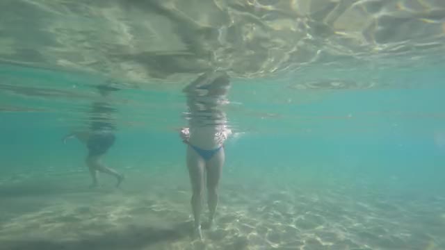 underwater strip Onlyfans/EmilyAmateur