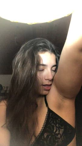 You don't know how tasty my armpit is🤤