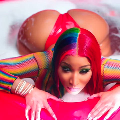 big ass nicki minaj twerking thick-booty clip