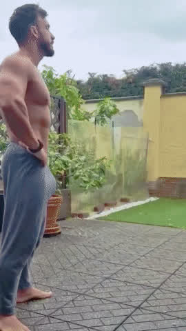 bulge gay hung male muscles sexy clip
