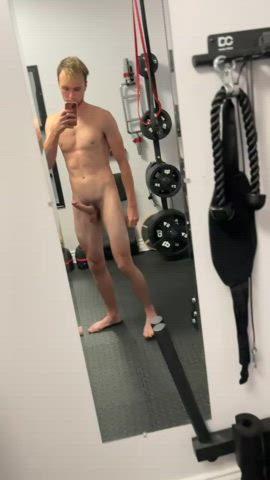 20 years old amateur athletic big balls big dick body cute nudist clip