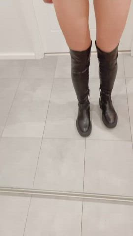 short tease of me in my fav leather boots