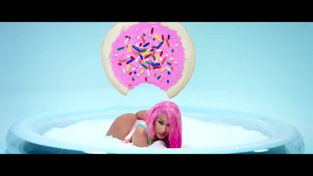 Big Ass Celebrity Ebony Nicki Minaj Teasing Thick Twerking Wet clip