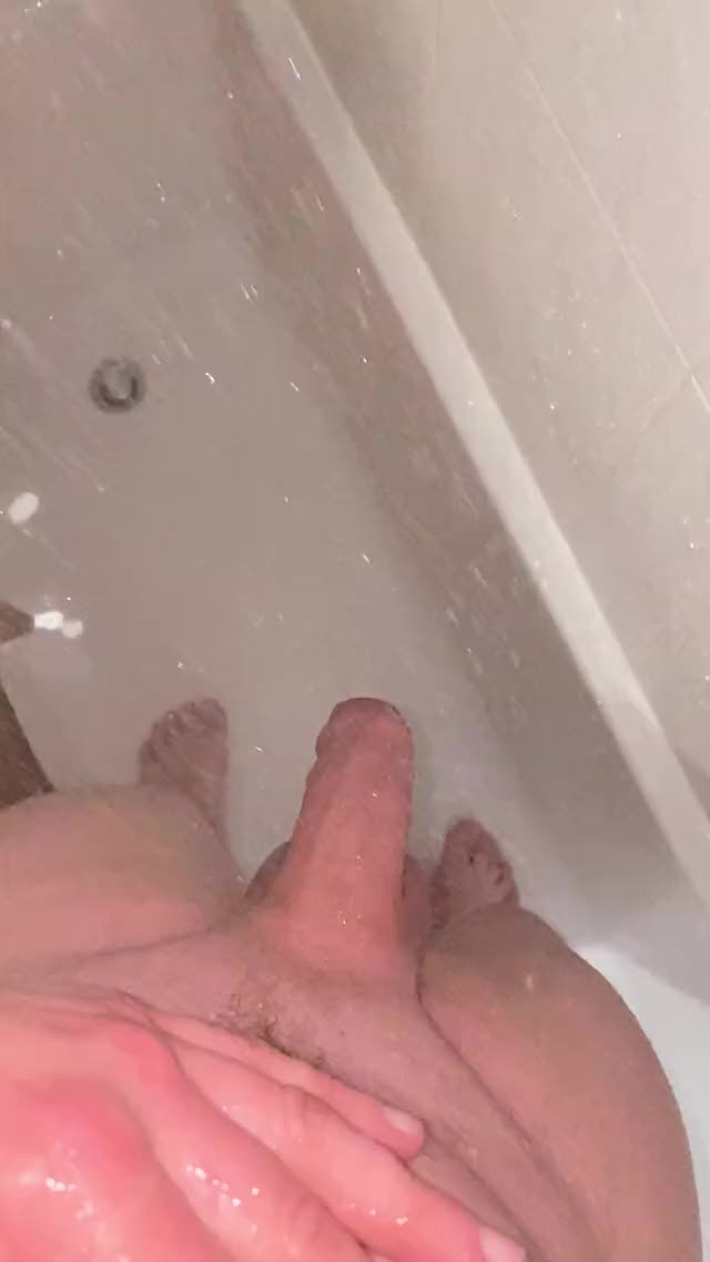 Shower play 😈