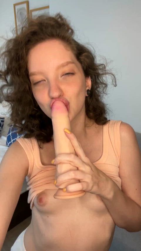 blowjob dildo homemade natural tits oral sex toy sucking clip