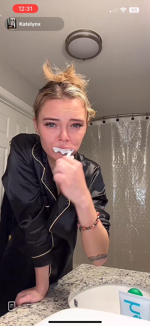 downblouse nsfw tiktok clip