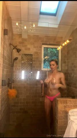 Huge Tits Nude Shower clip