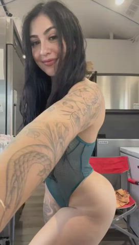 booty bubble butt pawg shaking tattoo thick white girl clip