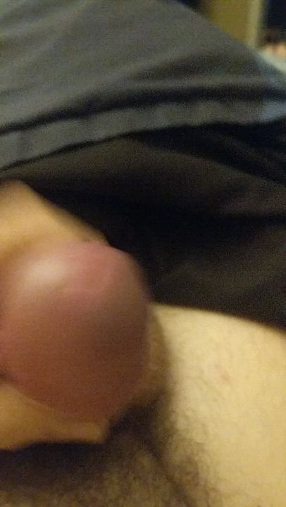 My girlfriend came while sexting which helped me cum for her