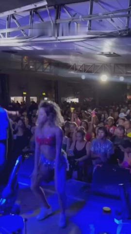 dancing femboy festival funny porn gay screaming sissy twerking r/caughtpublic clip