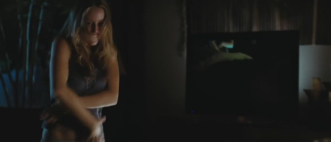 [Topless] [Ass] Julianna Guill in Friday the 13th (2009)