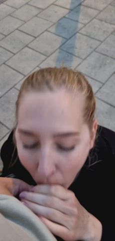 Girlfriend Homemade Outdoor Sucking clip