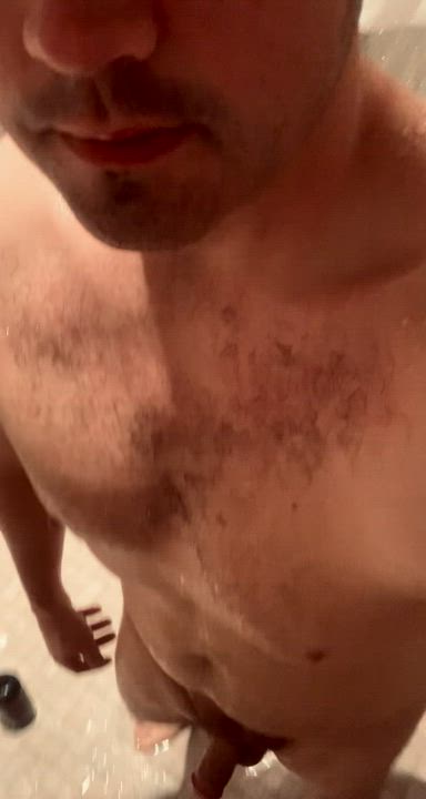 [34] 6’2” swinging in the shower