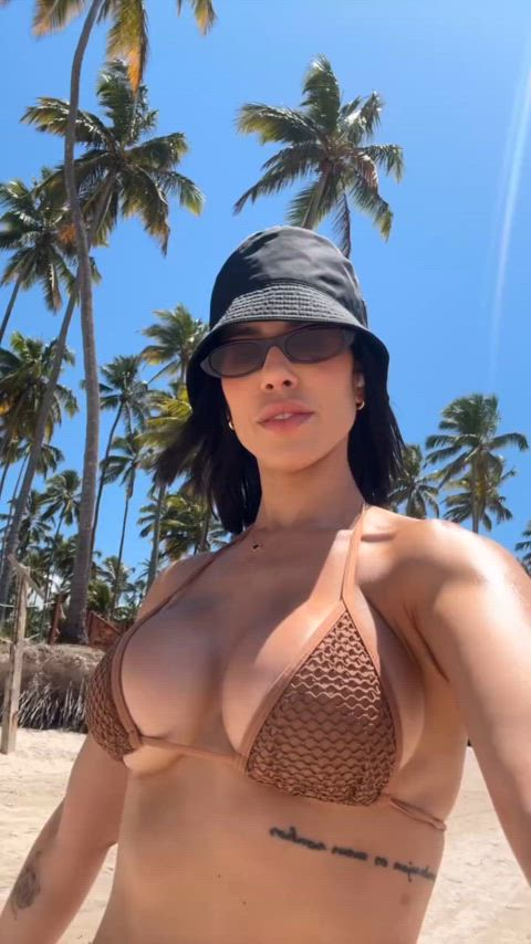 ass beach big ass big tits bikini brazilian celebrity sexy just-boobs latinas thick-booty