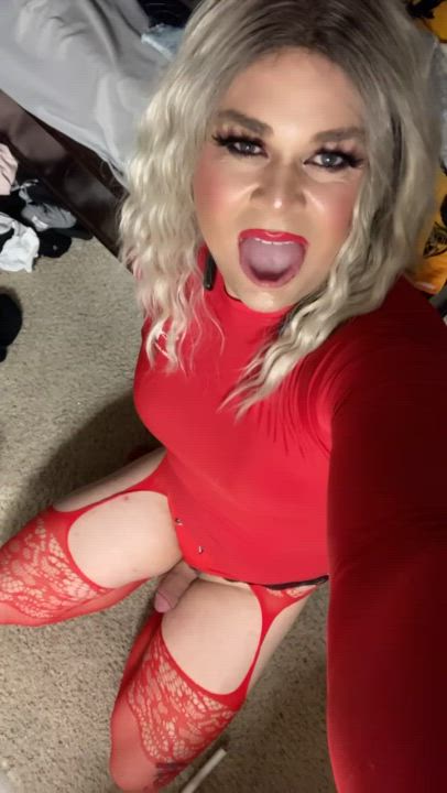 Rudolph the red lip femboy, has a pink southern pole, and if you hit the right spot,