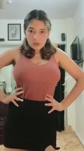 Busty Dancing Desi clip