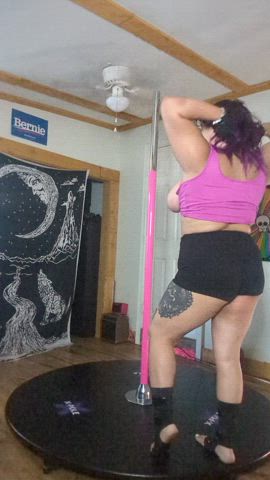 bbw chubby natural tits pole dance strip stripper curvy forty-five-fifty-five clip