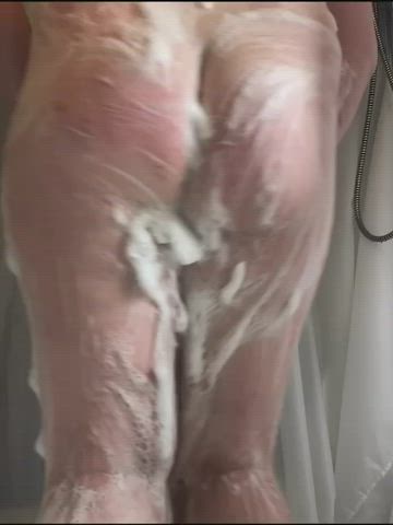 Can you help rinse me off?