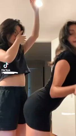 Where did HS sluts learn to twerk like this??🤤🤤