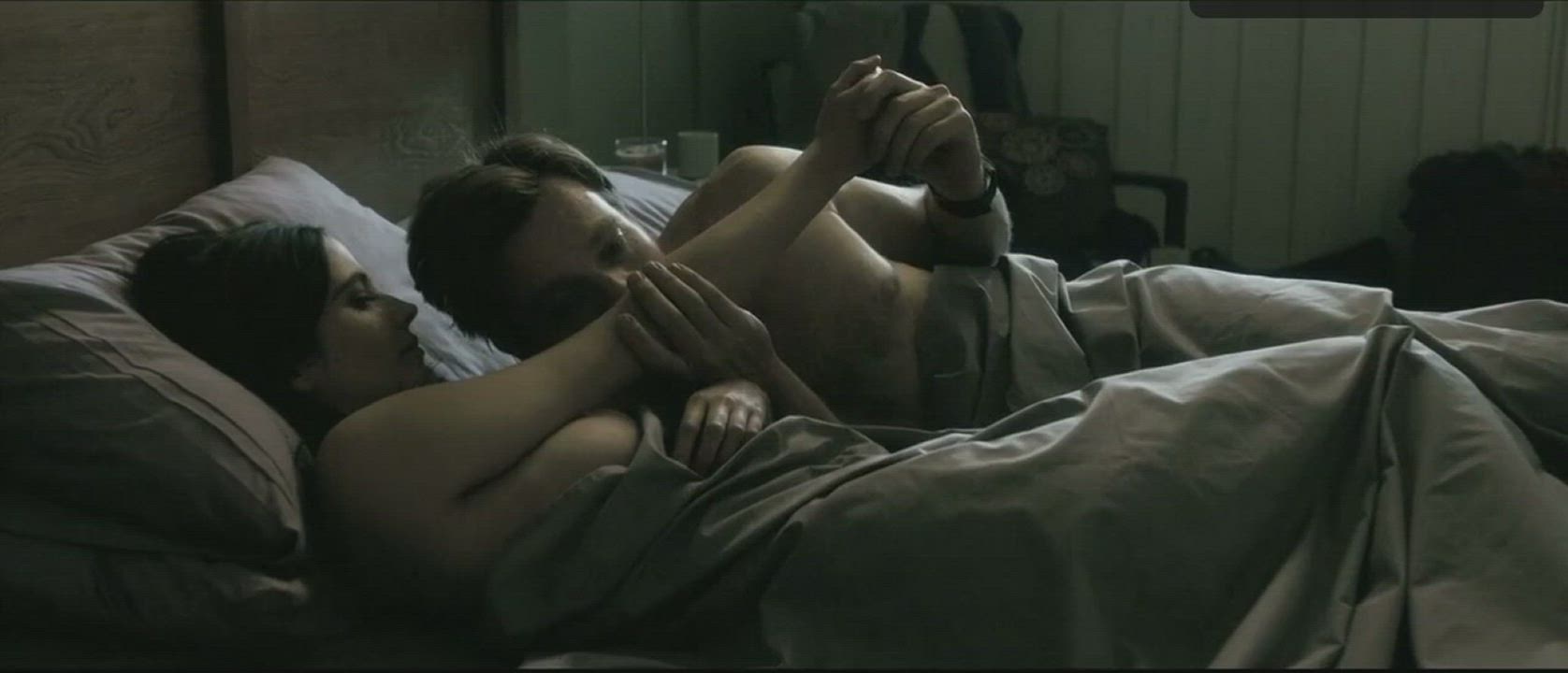 Eva Green - Cuddle Plots (Perfect Sense)