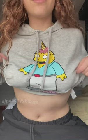Just wanted to show u my teen boobs… do u like what u see?