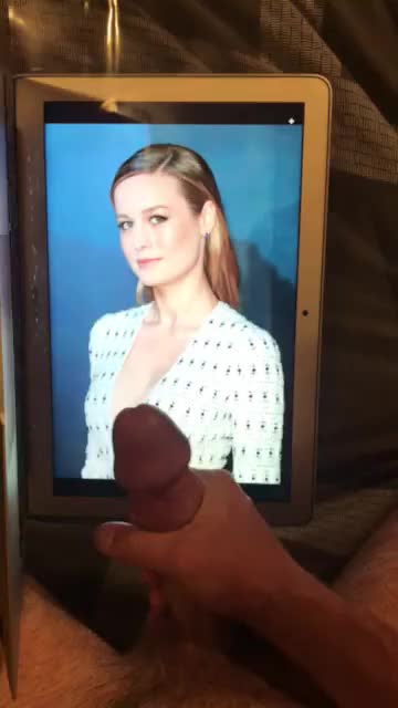 Hot cum tribute to Brie Larson! First time feeding a bud pics of the beautiful Brie