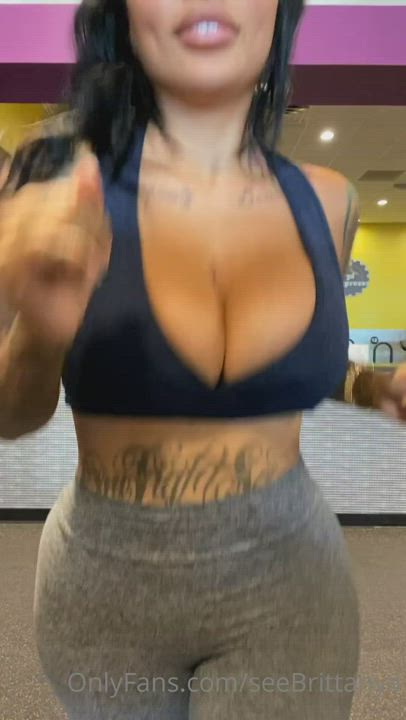 Big Ass Big Tits Girls clip