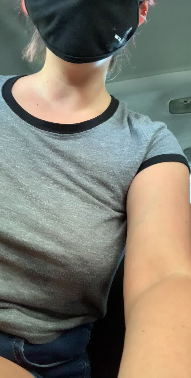 What’s good for boob sweat? [gif]