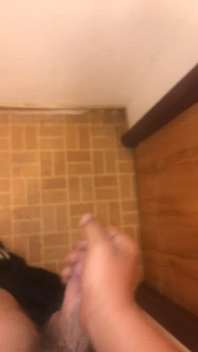 Got horny at my buddy’s so I had to jerk my cock in his bathroom. (18 m)