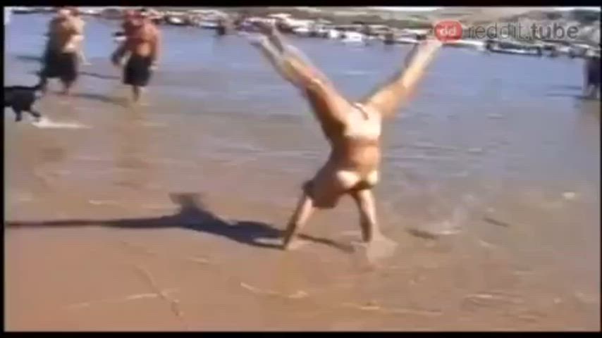 Naked cartwheel