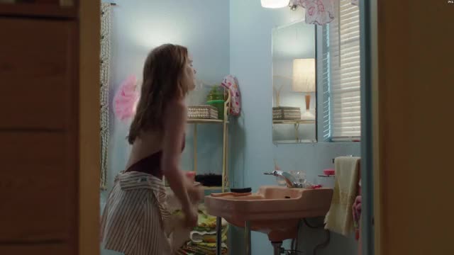 Zoey Deutch - Everybody Wants Some (2017) - changing clothes (not too much skin shown)
