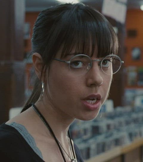 aubrey plaza celebrity female glasses clip