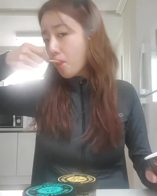Apink Bomi Big-Titted Cutie Eating Icecream