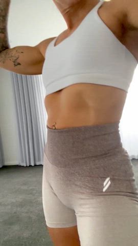 ass fit fitness milf shorts clip
