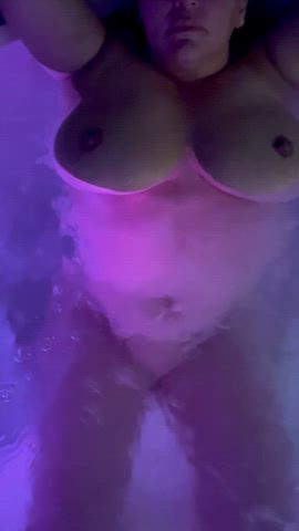big tits hot tub hotwife mature clip