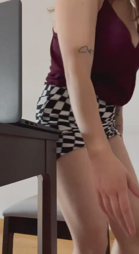 big ass secretary upskirt clip