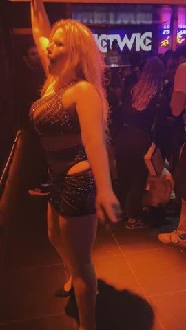 Hot wife dancing at Nightclub by geekbaby