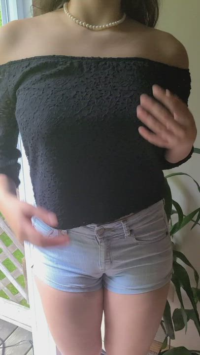 I thought you may appreciate how perfect and perky my tits are (18f)
