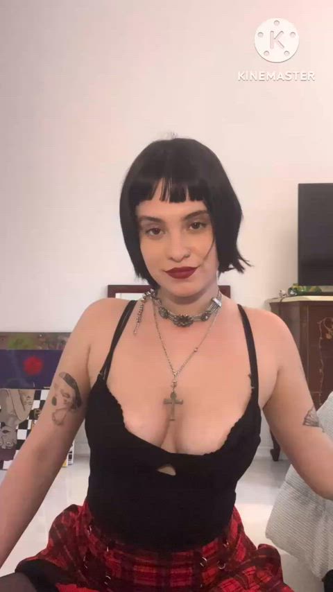 [onlyfans][thesiouxsie] new vid of me stripping & fucking this cock on my of