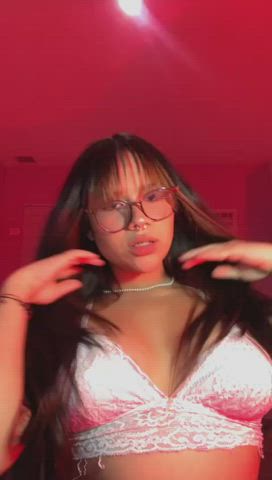 big tits camgirl glasses latina nipples piercing skinny clip