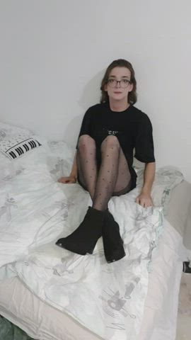 crossdressing femboy girl dick glasses nerd pantyhose sissy stockings trans clip