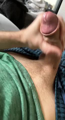 Love the tasty precum oozing out as an appetizer