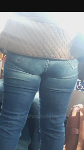Big Ass Blonde Booty Bus Candid Hidden Cam Jeans Tight Voyeur clip