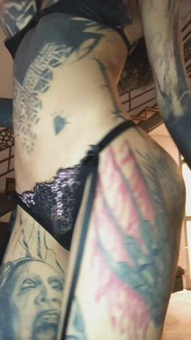 would u lick my tattooed body?