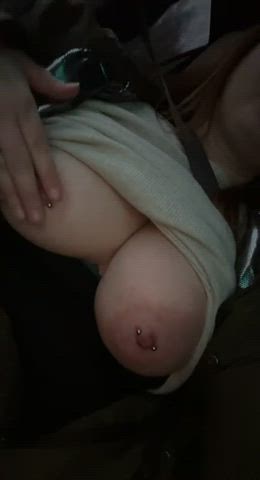 curvy milf tits clip