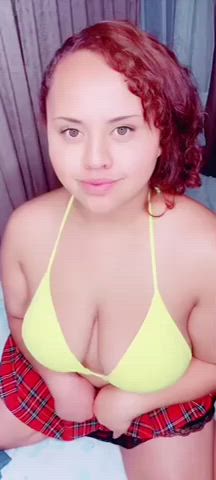 I love this yellow bikini